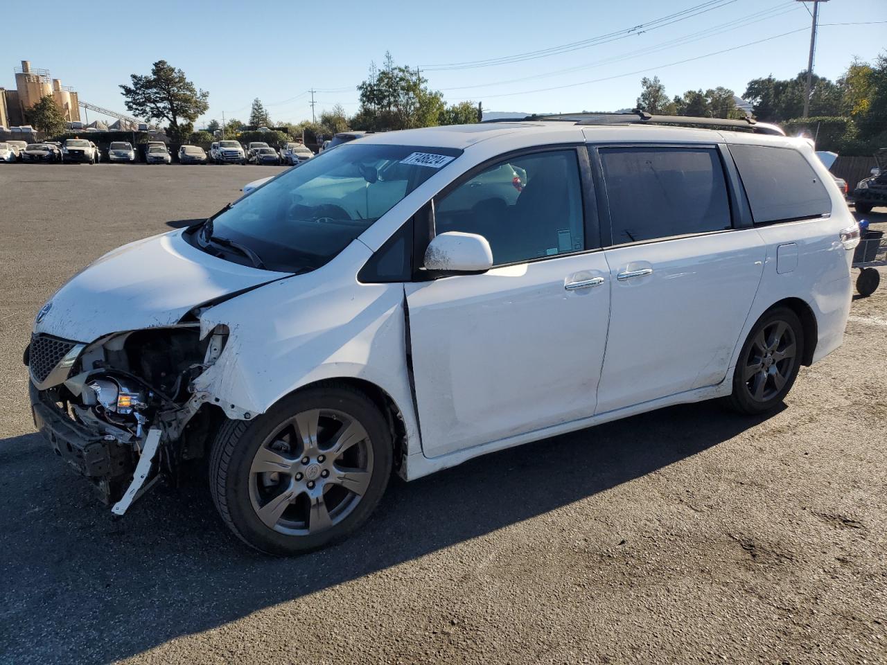 Toyota Sienna 2017 8 Passenger