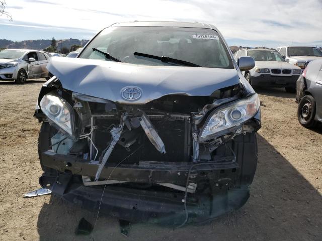 2016 TOYOTA SIENNA XLE - 5TDYK3DC8GS727820