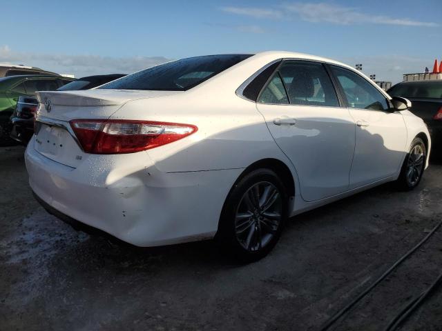 VIN 4T1BF1FK1GU231848 2016 Toyota Camry, LE no.3