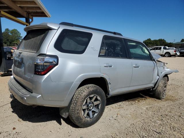 2019 TOYOTA 4RUNNER SR - JTEBU5JR1K5730315
