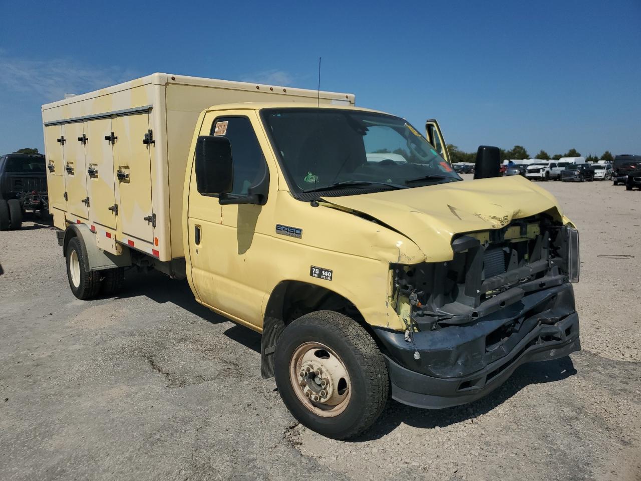 Lot #2923206079 2021 FORD ECONOLINE