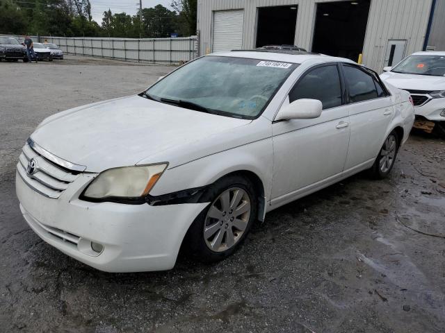 TOYOTA AVALON XL