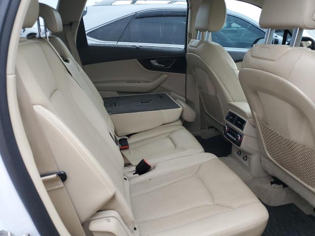 VIN WA1VAAF76KD022099 2019 Audi Q7, Prestige no.11