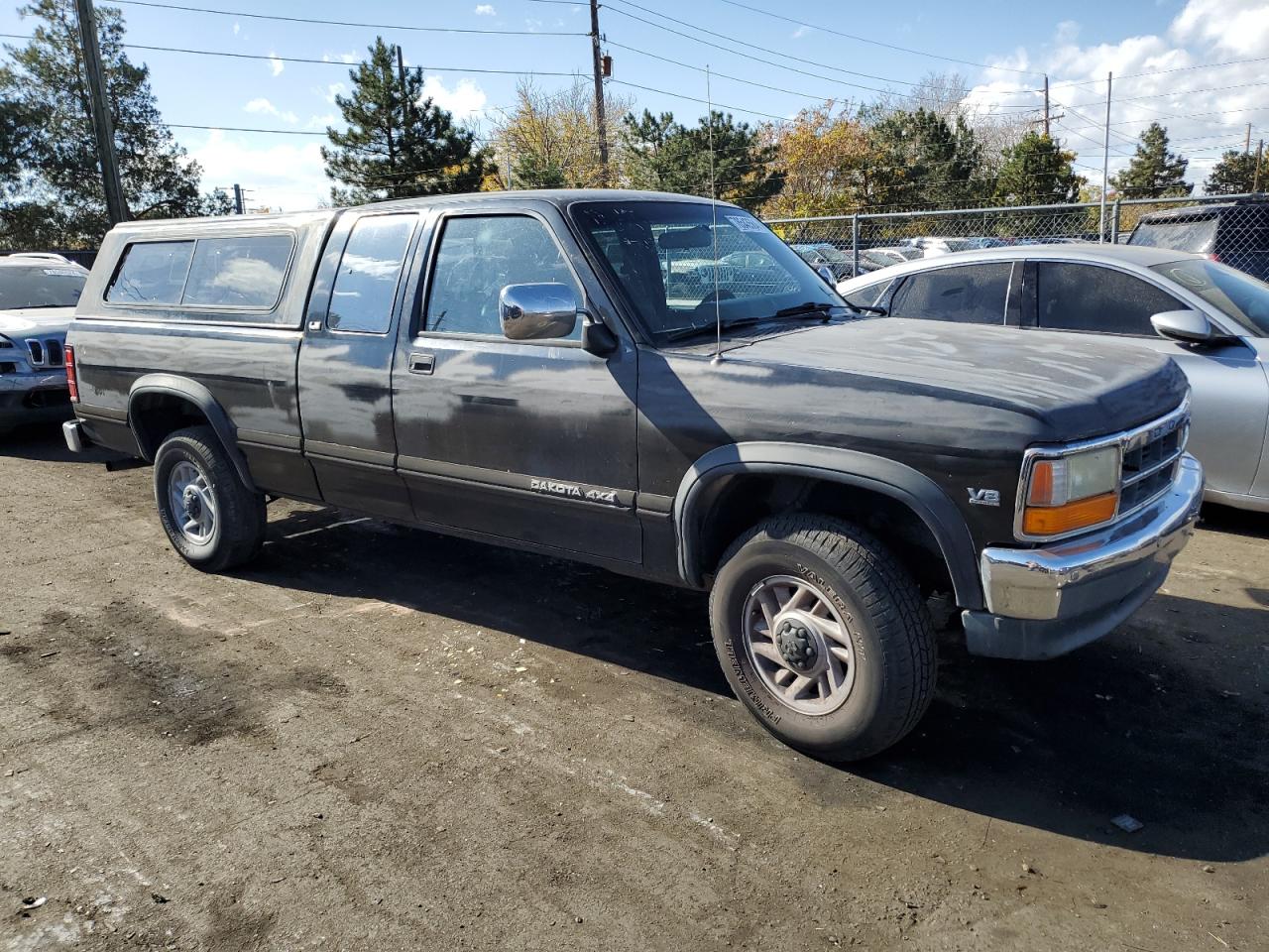 Lot #2991901148 1993 DODGE DAKOTA