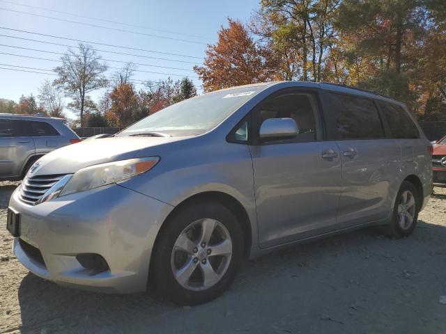 2015 TOYOTA SIENNA LE #2962488725