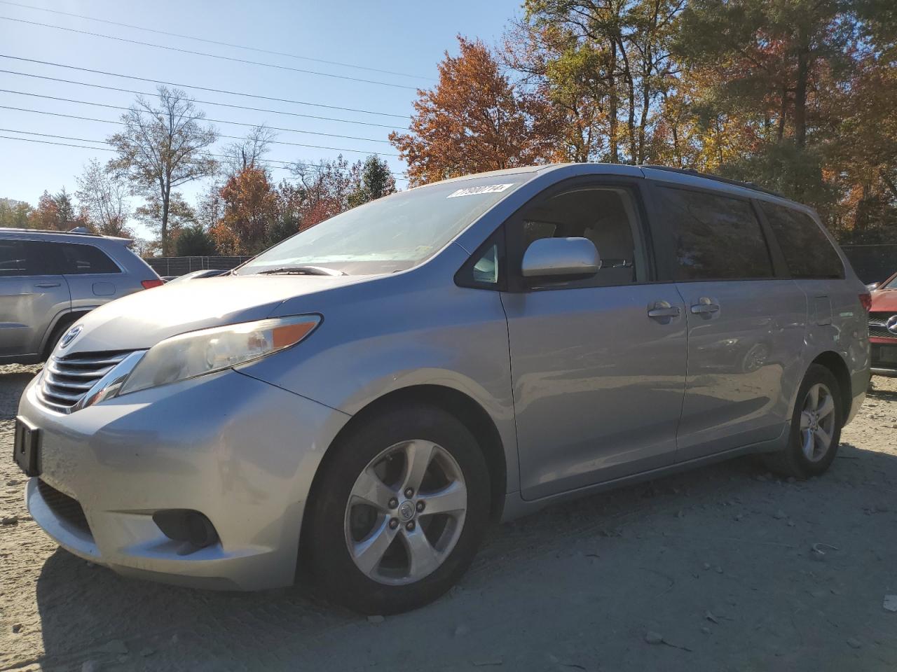 Lot #2962488725 2015 TOYOTA SIENNA LE