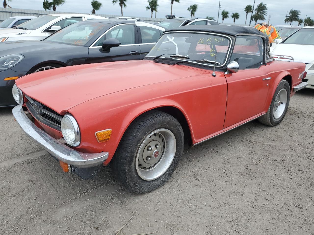  Salvage Triumph Car Tr6