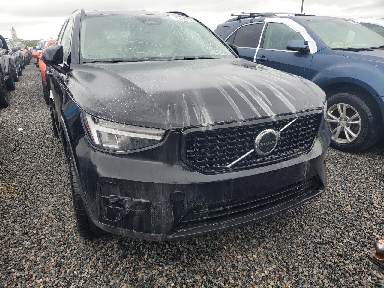 Lot #3030642118 2023 VOLVO XC40 PLUS