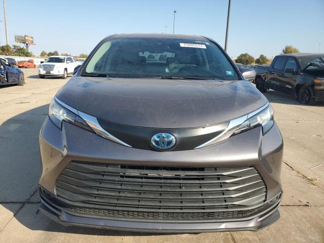 2021 TOYOTA SIENNA LE - 5TDKSKFC0MS002978