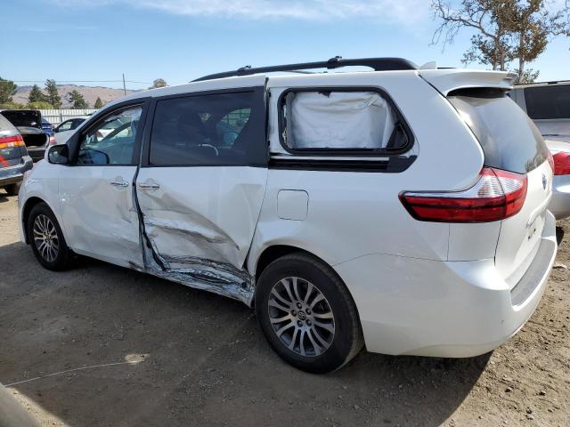 2019 TOYOTA SIENNA XLE - 5TDYZ3DC2KS007028