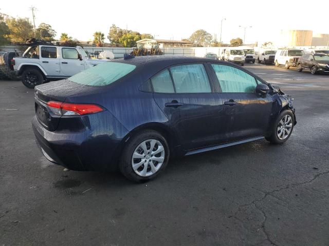 VIN 5YFEPMAE9NP316285 2022 Toyota Corolla, LE no.3