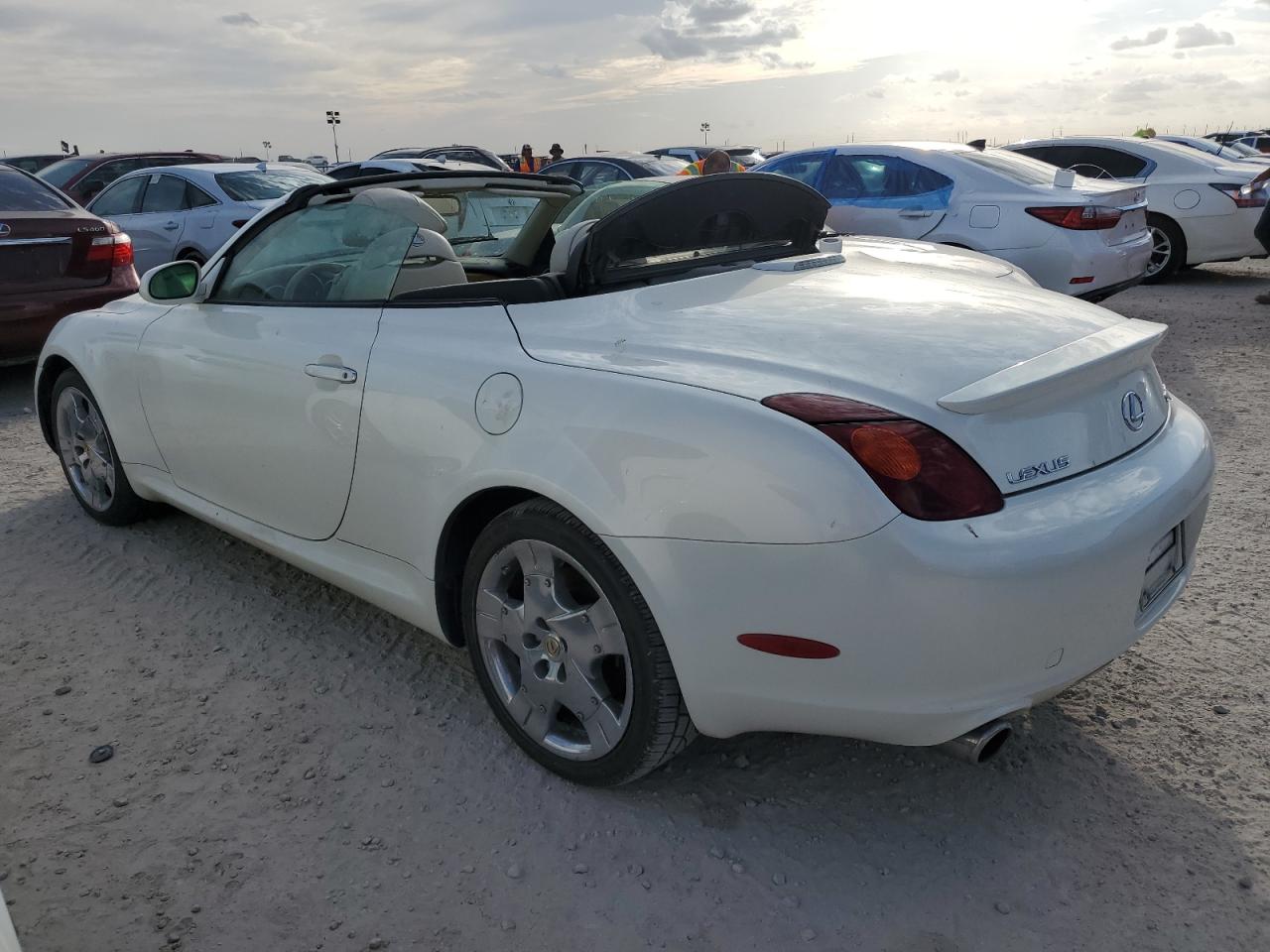 Lot #2996713868 2004 LEXUS SC 430