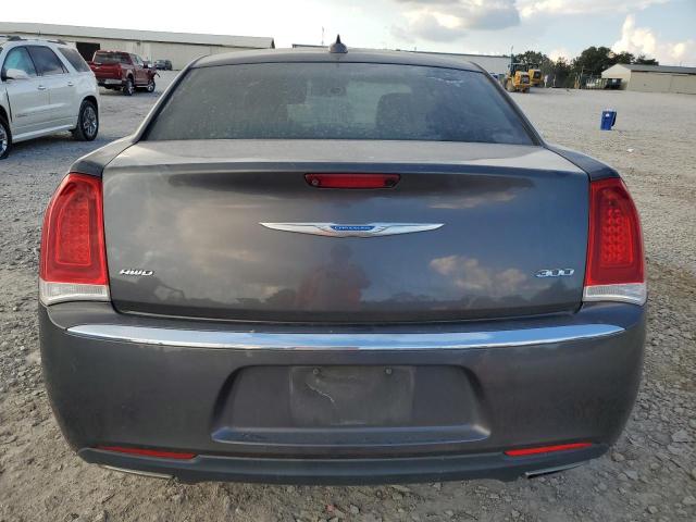 VIN 2C3CCAKG8JH250592 2018 Chrysler 300, Limited no.6