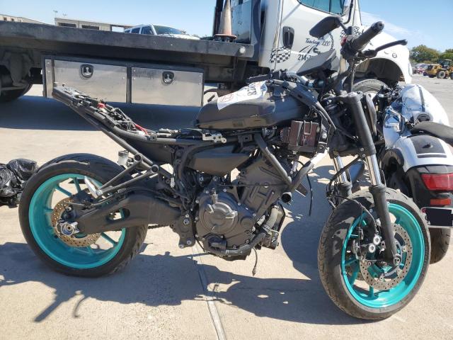 YAMAHA MT07 2024 black  gas JYARM32E7RA009383 photo #1