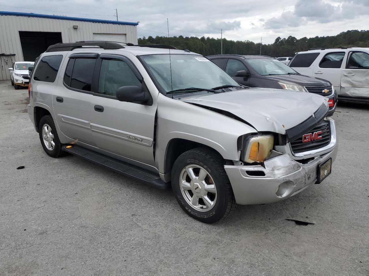 Lot #2907394142 2005 GMC ENVOY XL