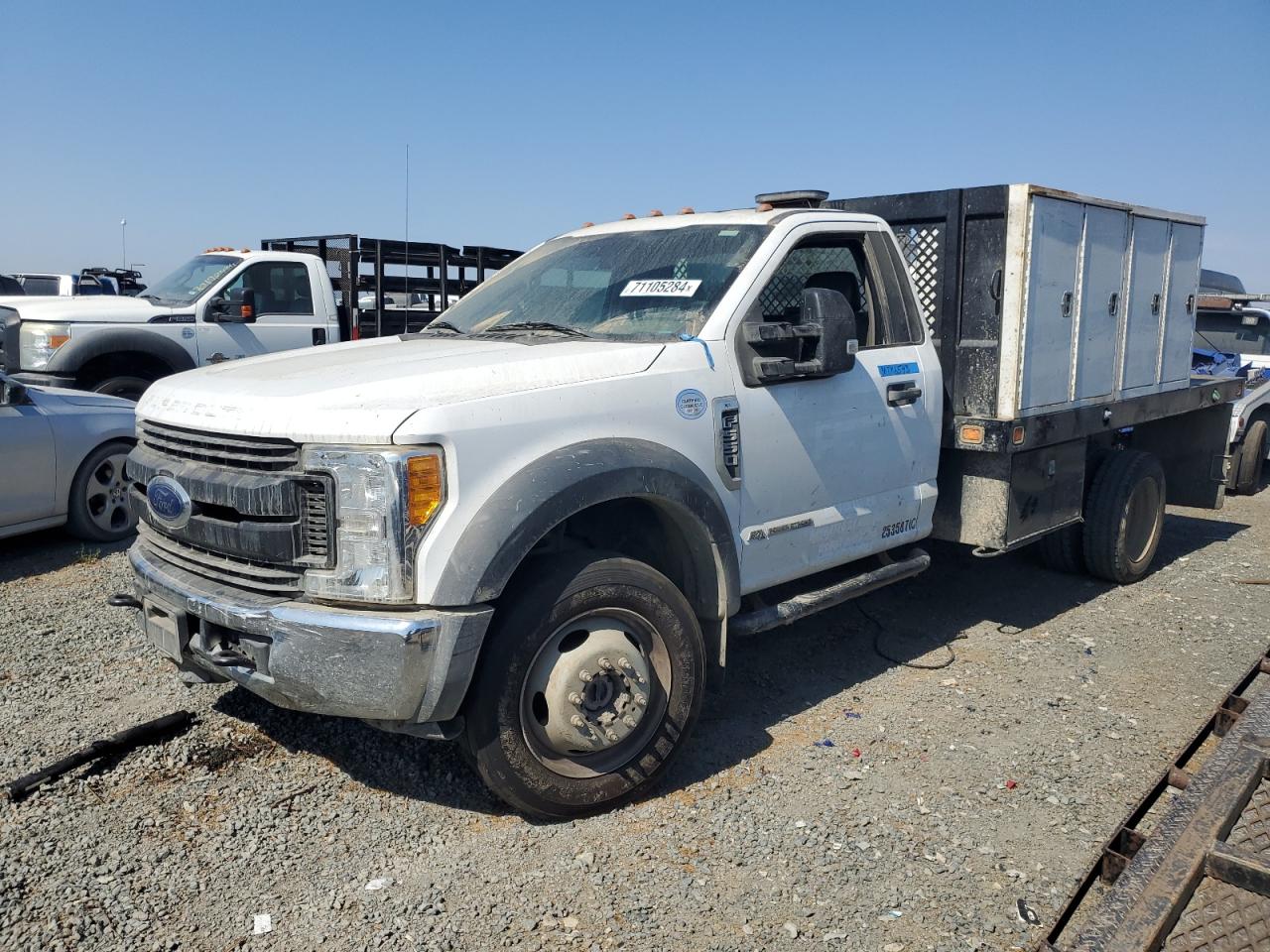 FORD F-550 SUPER DUTY