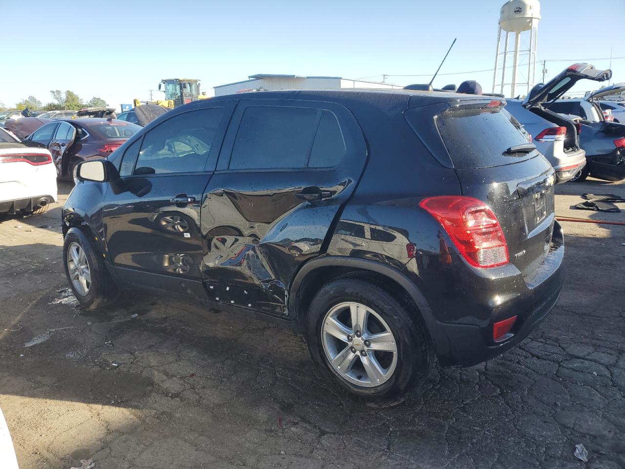 Lot #2955301530 2020 CHEVROLET TRAX LS