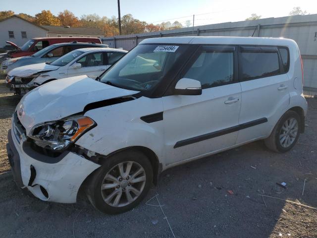 VIN KNDJT2A6XD7587136 2013 KIA Soul, + no.1