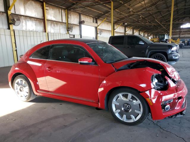 2019 VOLKSWAGEN BEETLE SE 3VWJD7AT9KM711848