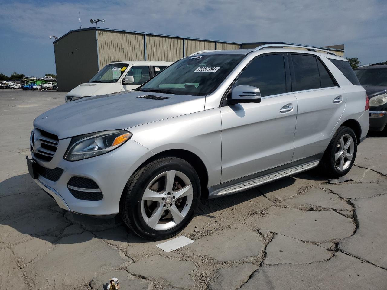 Mercedes-Benz GLE-Class 2016 Base