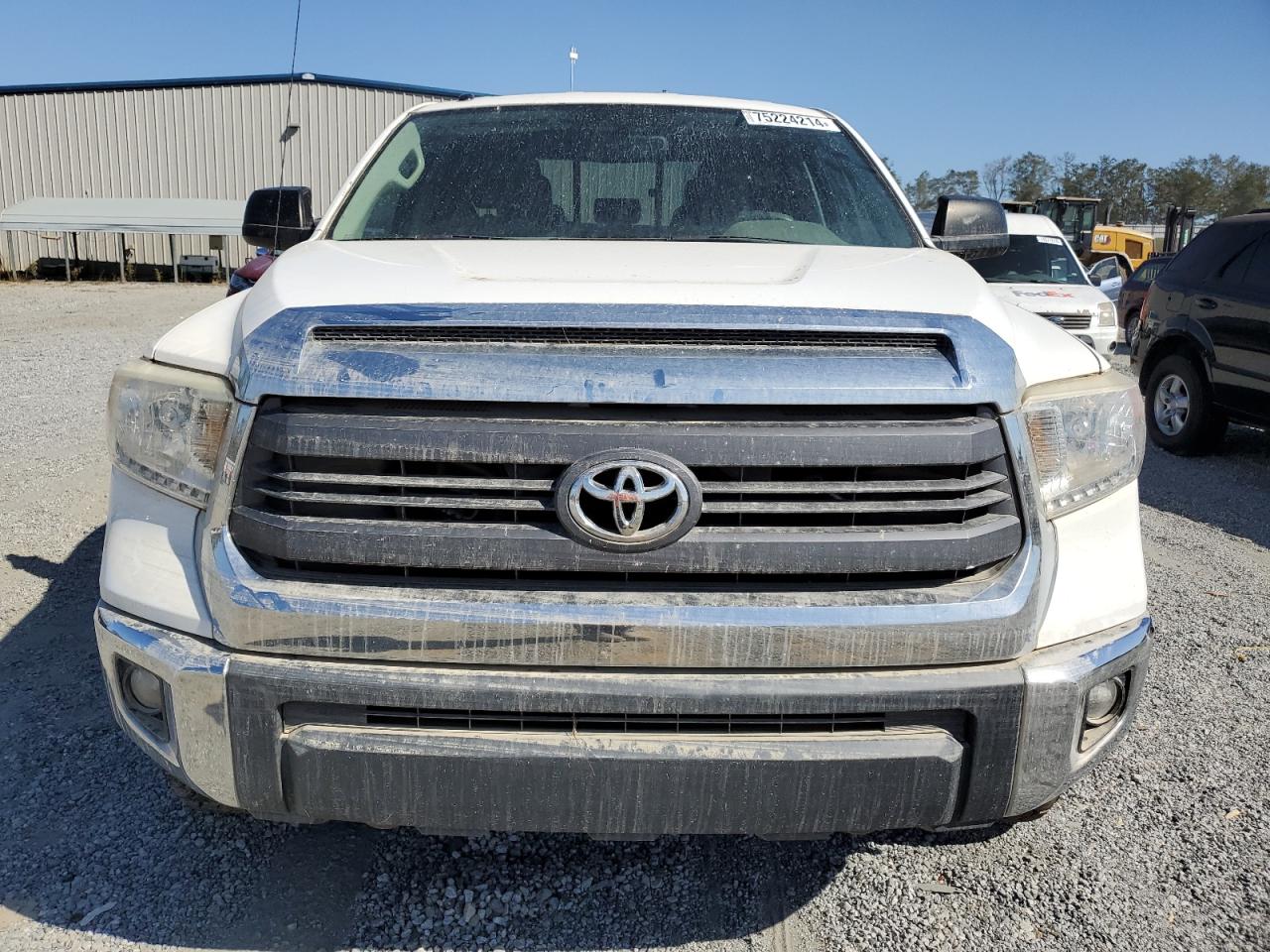 Lot #2974594444 2015 TOYOTA TUNDRA DOU