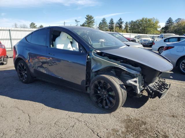 VIN 7SAYGDEE8PF627814 2023 Tesla MODEL Y no.4