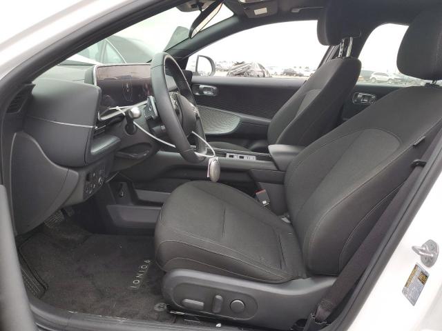 2024 HYUNDAI IONIQ 6 SE - KMHM24AA1RA075660
