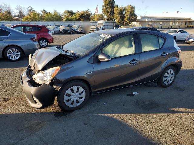 VIN JTDKDTB34D1048459 2013 Toyota Prius no.1