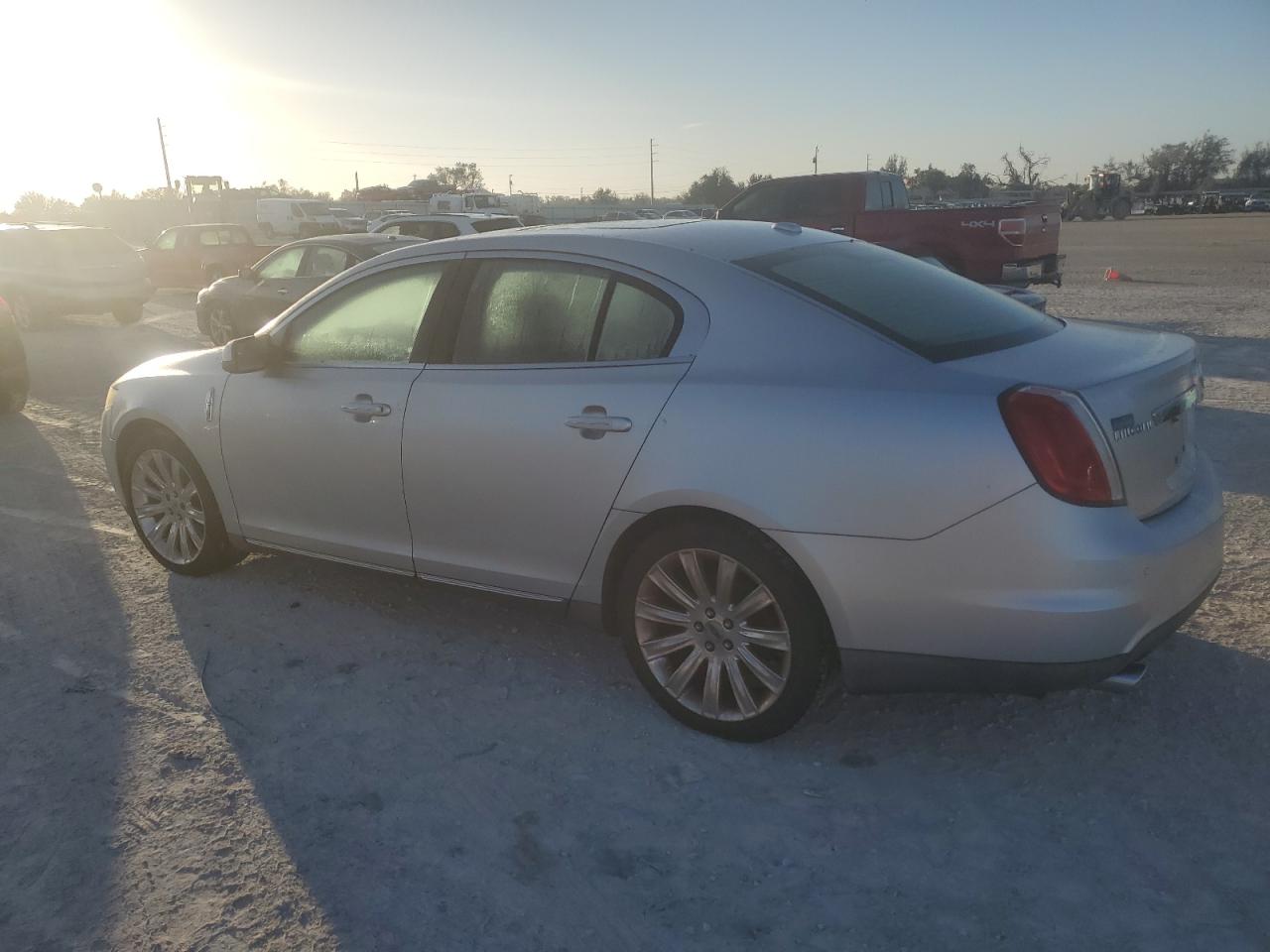 Lot #2974858205 2010 LINCOLN MKS