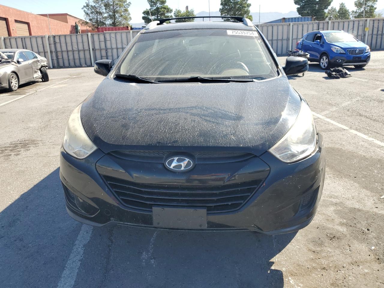 Lot #2926257407 2011 HYUNDAI TUCSON GLS