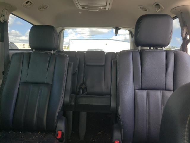 2016 CHRYSLER TOWN & COU - 2C4RC1BG5GR295868