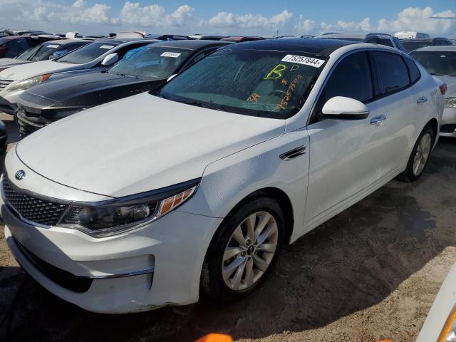 VIN 5XXGU4L32JG200698 2018 KIA Optima, EX no.1