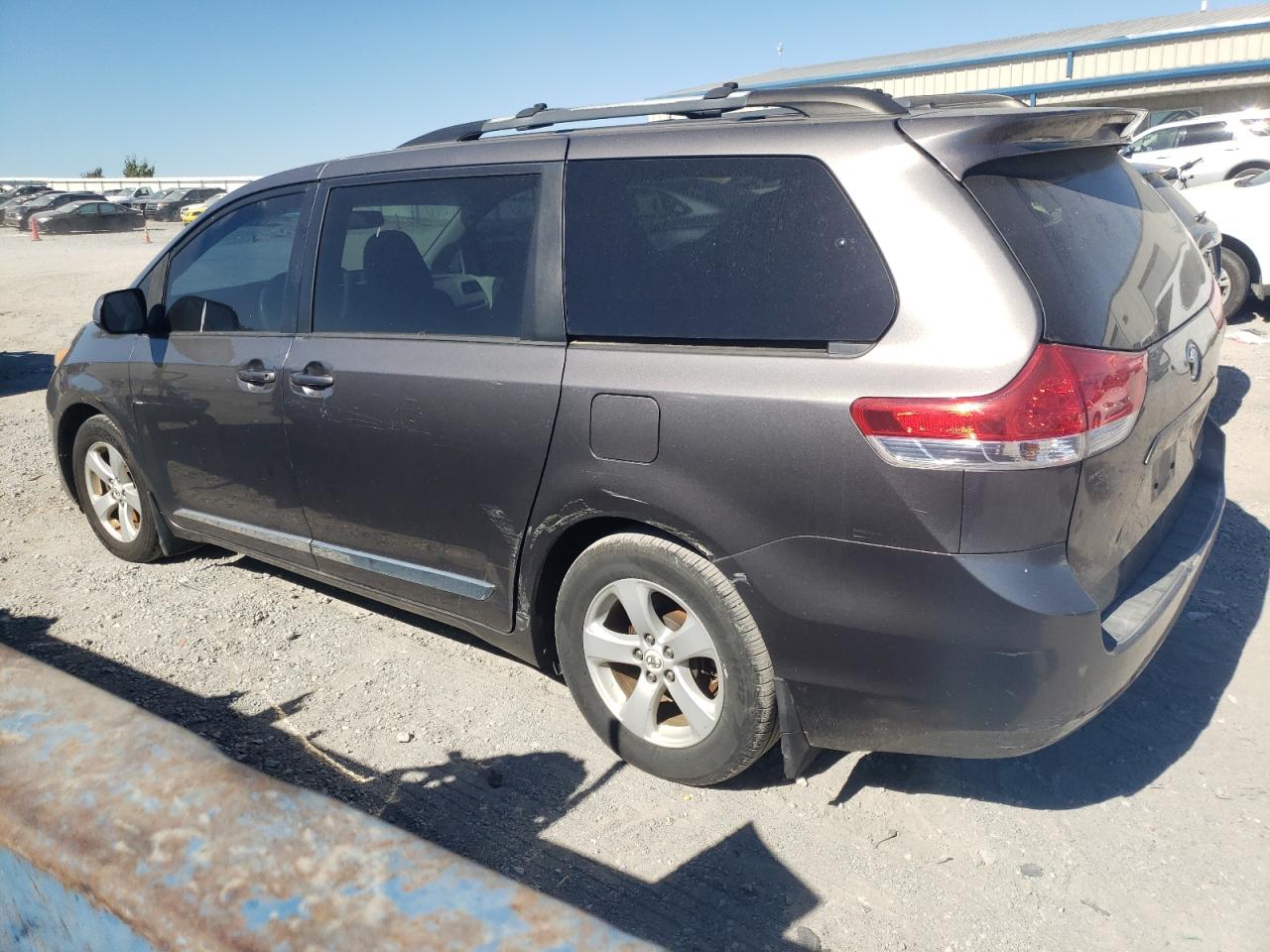 Lot #2924005169 2011 TOYOTA SIENNA LE