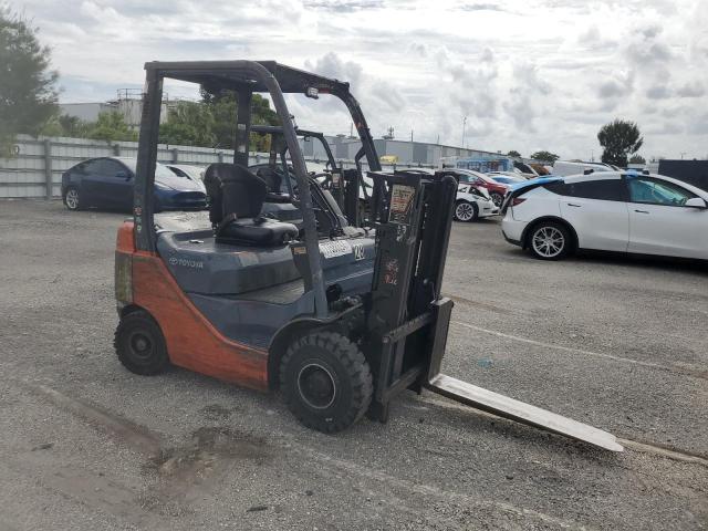 TOYOTA FORKLIFT 2015 orange   M1AF28 photo #1