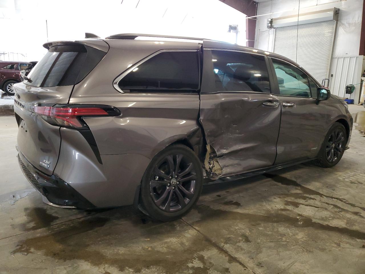 Lot #2988575283 2021 TOYOTA SIENNA XSE