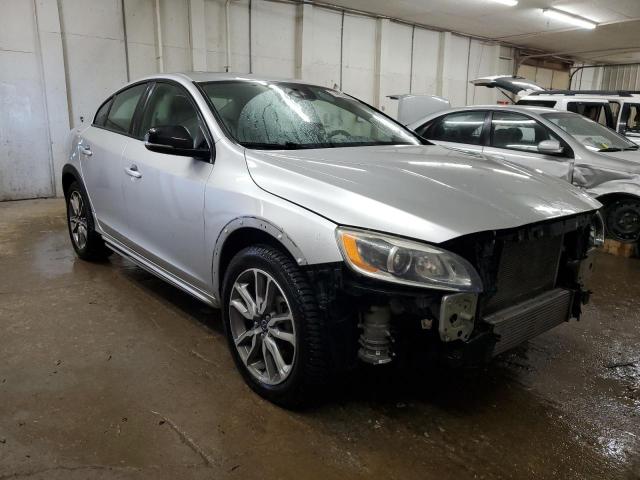 2016 VOLVO S60 CROSS YV4612UM0G2001354