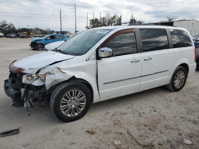 2016 CHRYSLER TOWN & COU - 2C4RC1CG9GR128072