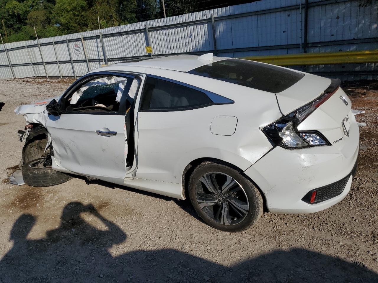 Lot #2945525200 2017 HONDA CIVIC TOUR