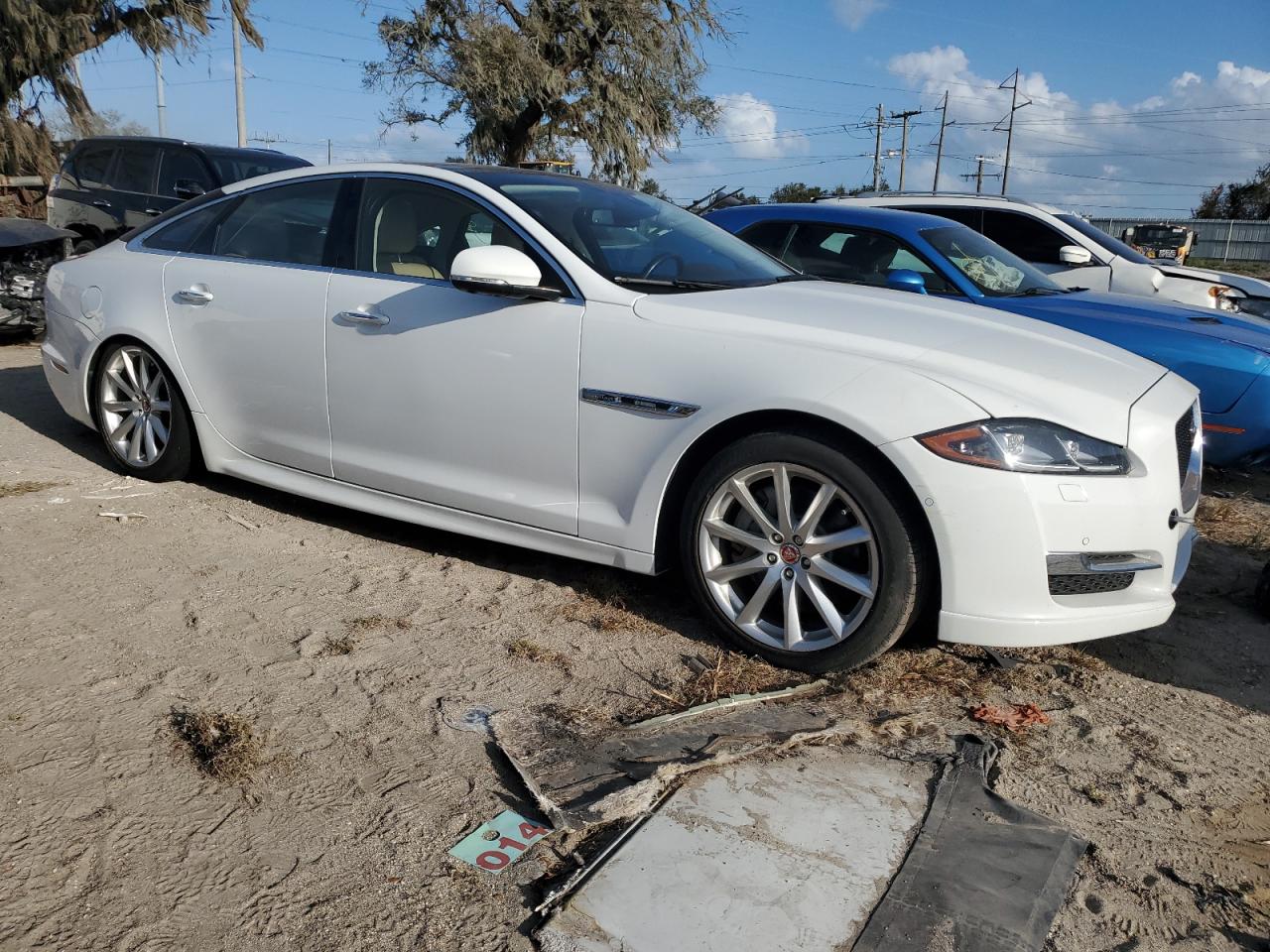 Lot #2944921875 2016 JAGUAR XJ