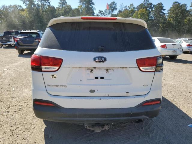 VIN 5XYPG4A57GG101813 2016 KIA Sorento, LX no.6