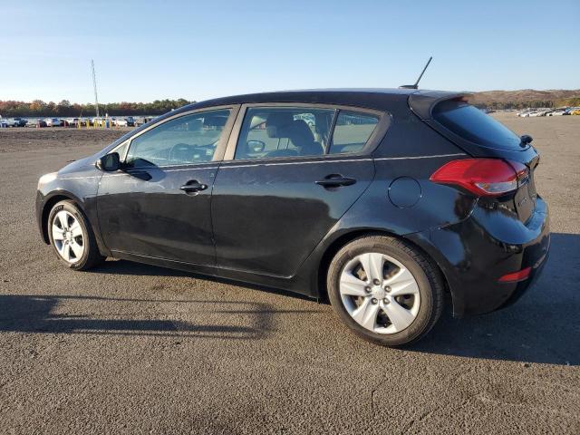 VIN KNAFK5A85G5622254 2016 KIA Forte, LX no.2