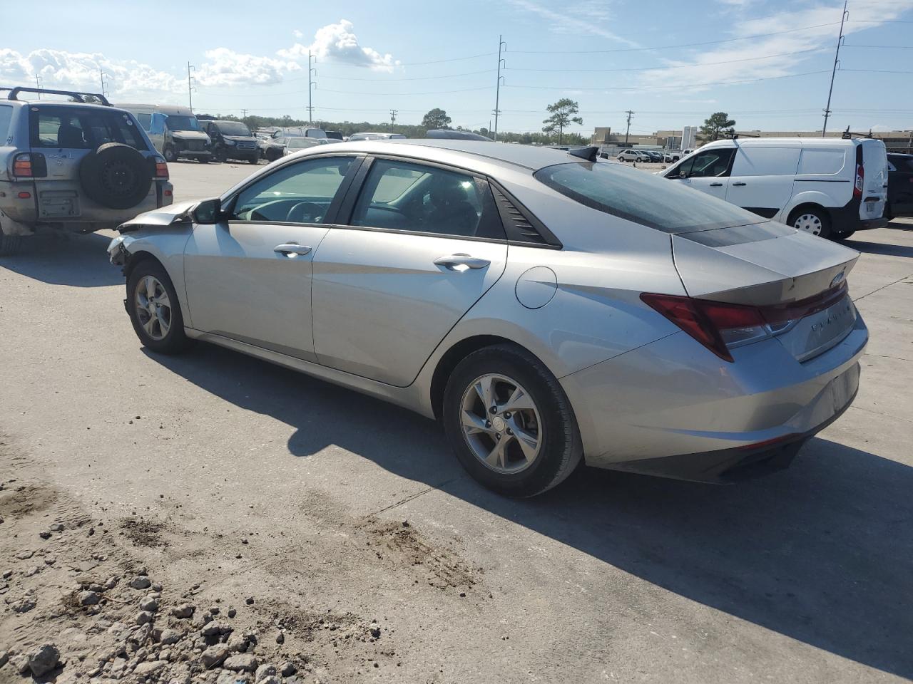 Lot #2955296572 2021 HYUNDAI ELANTRA SE