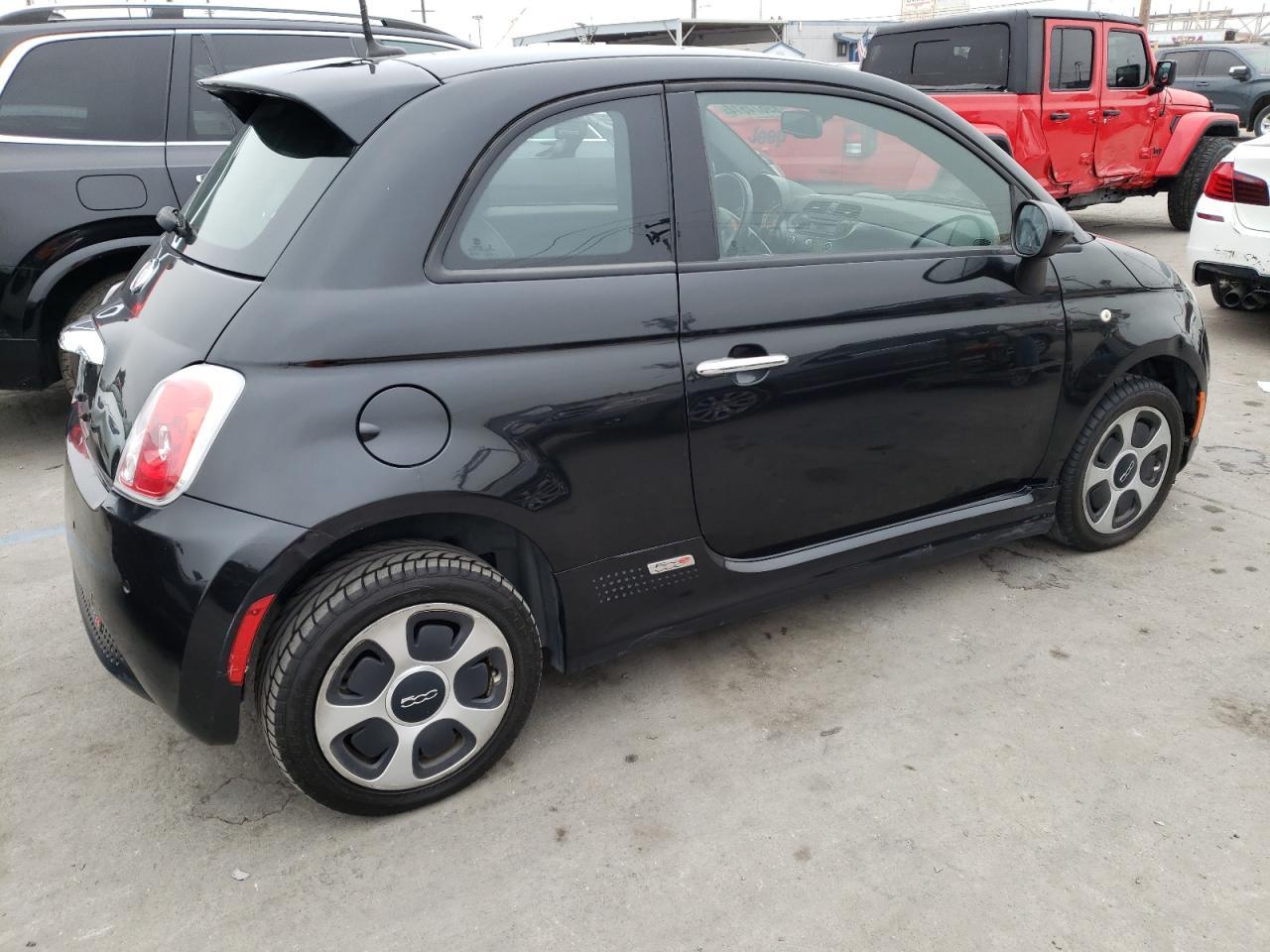 Lot #2935643831 2013 FIAT 500 ELECTR