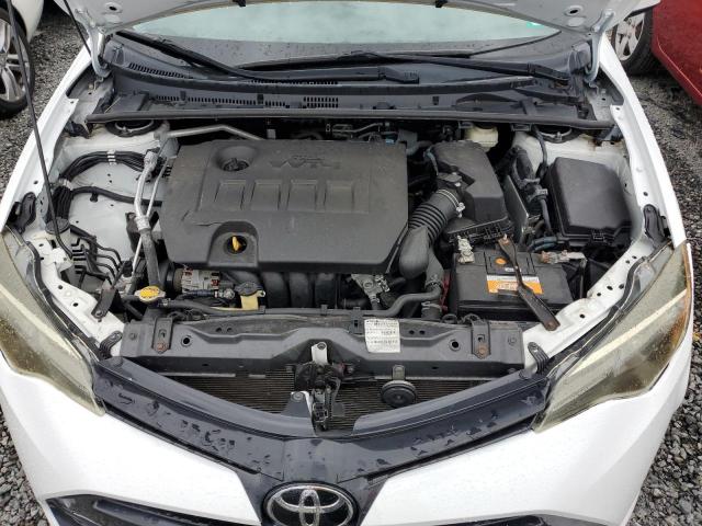 VIN 2T1BURHE4JC979899 2018 Toyota Corolla, L no.11