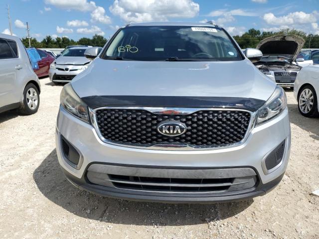 VIN 5XYPG4A50GG112300 2016 KIA Sorento, LX no.5