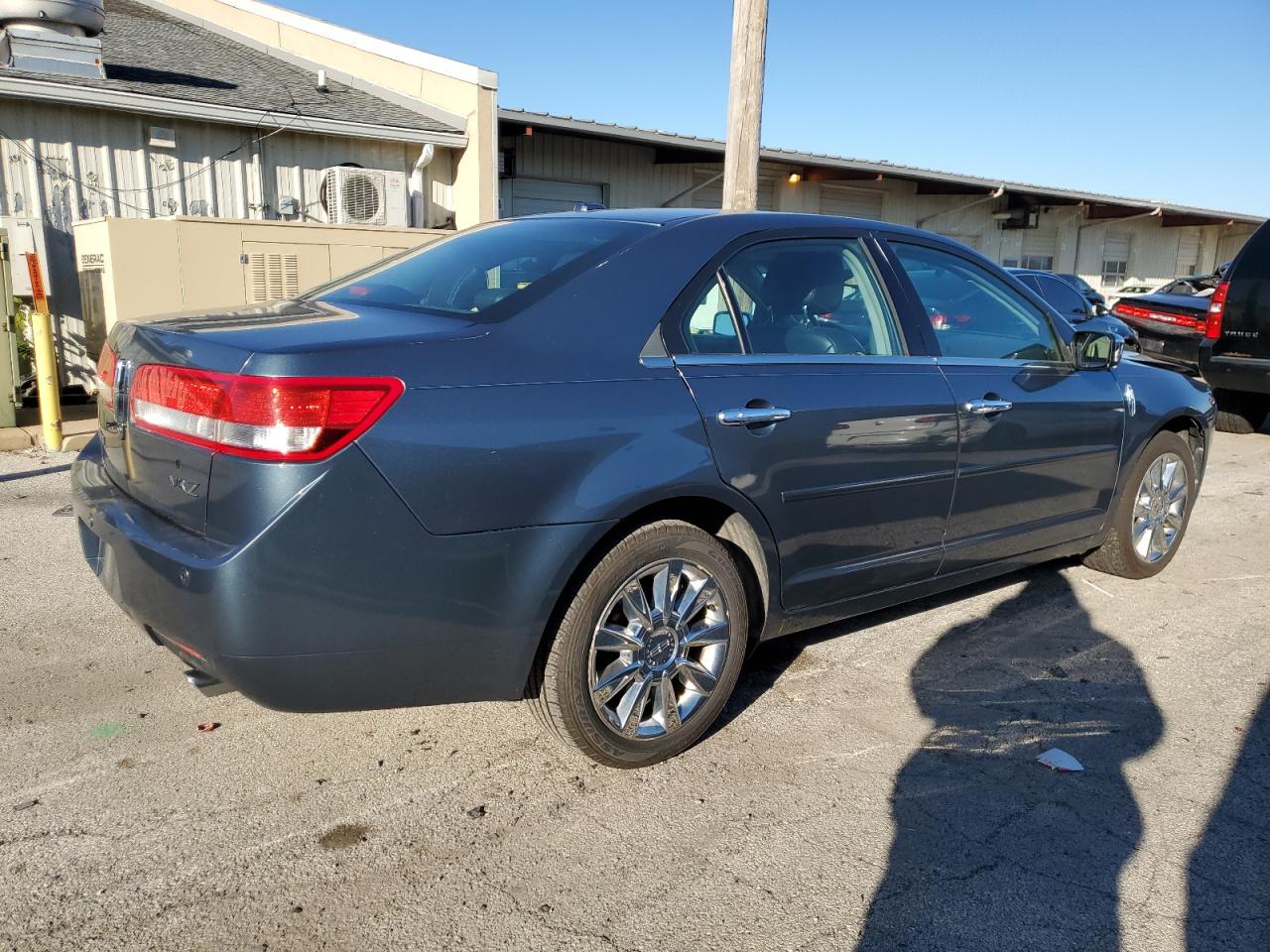 Lot #2976310394 2011 LINCOLN MKZ