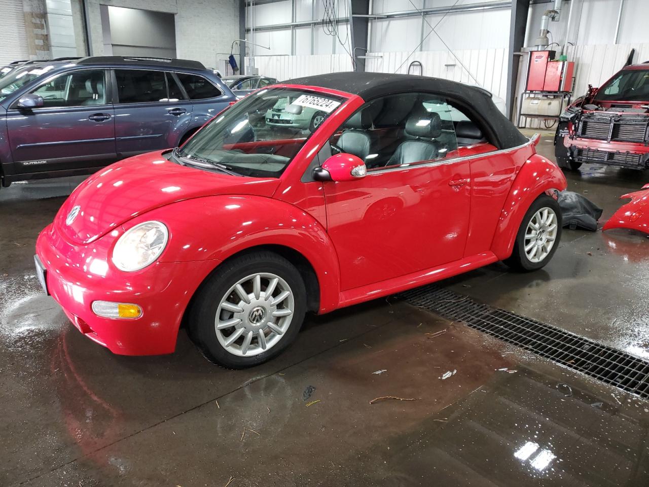 Lot #2976991581 2004 VOLKSWAGEN NEW BEETLE