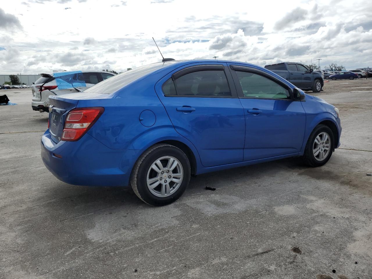 Lot #2917016345 2018 CHEVROLET SONIC LS