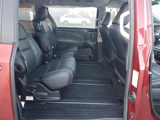 2017 TOYOTA SIENNA SE 5TDXZ3DC9HS833637