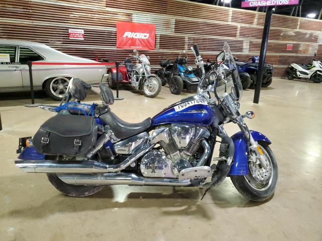 2006 HONDA VTX1300 R #2972648903